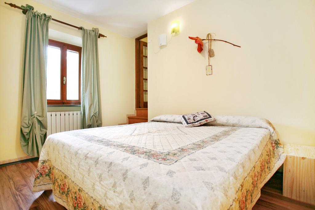 Villa Camilla - Wide - Exclusive Pool Lucca Room photo