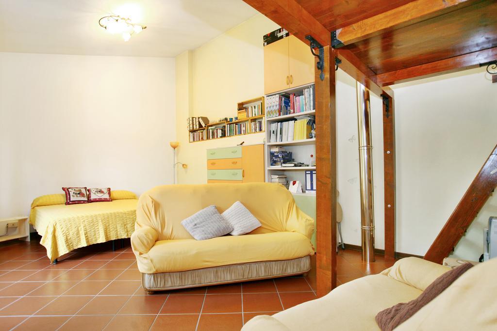 Villa Camilla - Wide - Exclusive Pool Lucca Room photo